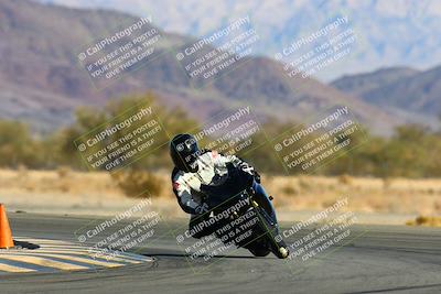 media/Jan-09-2022-SoCal Trackdays (Sun) [[2b1fec8404]]/Turn 14 (10am)/